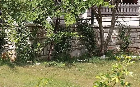 Damaskis Apartment *