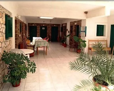 Apartment Damaskis