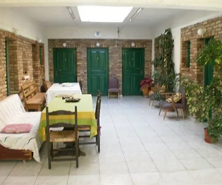 Damaskis Apartmán *